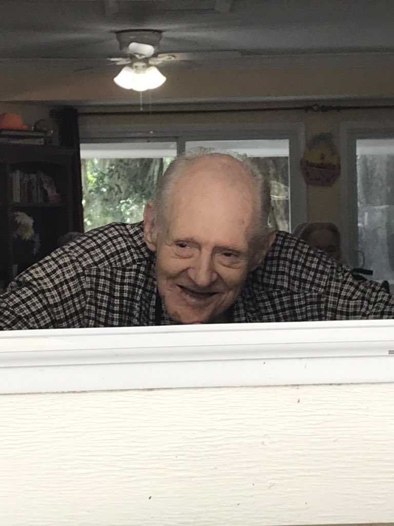 Visiting with my dad through the window❤️