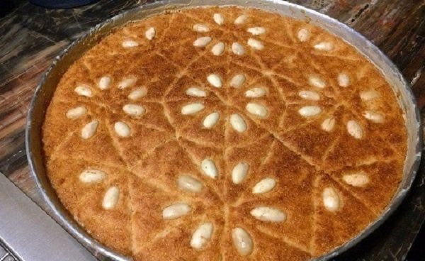 Hilbe حلبة is a Palestinian sweet dish. Mainly from fenugreek and semolina.