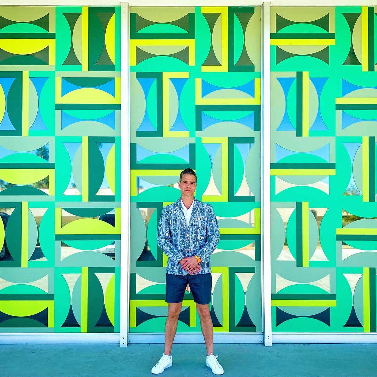 Bright Colors, Bold Patterns 💚@philipheckman @jimisermann #MrTurkStyle #MrTurk #PalmSpringsStyle #MTOptimism