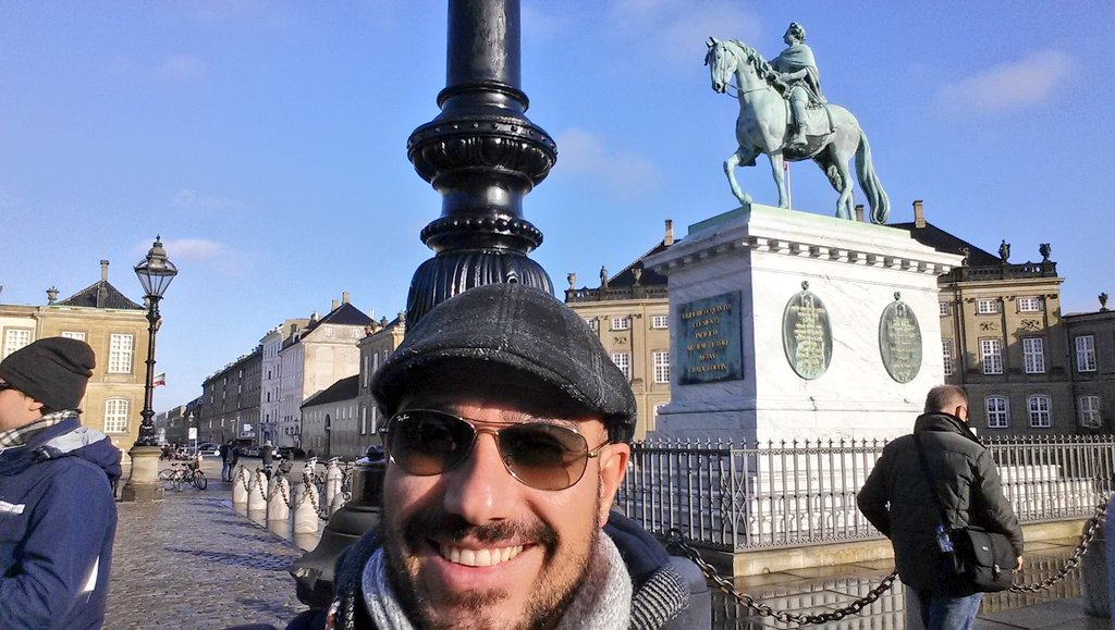 JoelSepelJOELSE's tweet photo. #Copenhagen🇩🇰 #Denmark #København🇩🇰 #Copenhagen #København #JoelSepelnCopenhagen #JoelSepelInDenmark🇩🇰 #HardRockPerformer #JOELESEPEL #JOELSE #JOELSEPEL #crumblenot #dudewithabigcock #boywithabigcock #Gifted🎶 #Rocker🎶 #TRAVELLER✈ #TalentuousMan #js #Chanteur🎶 #GuarinoGiuseppe https://t.co/Rac59a2Jkb