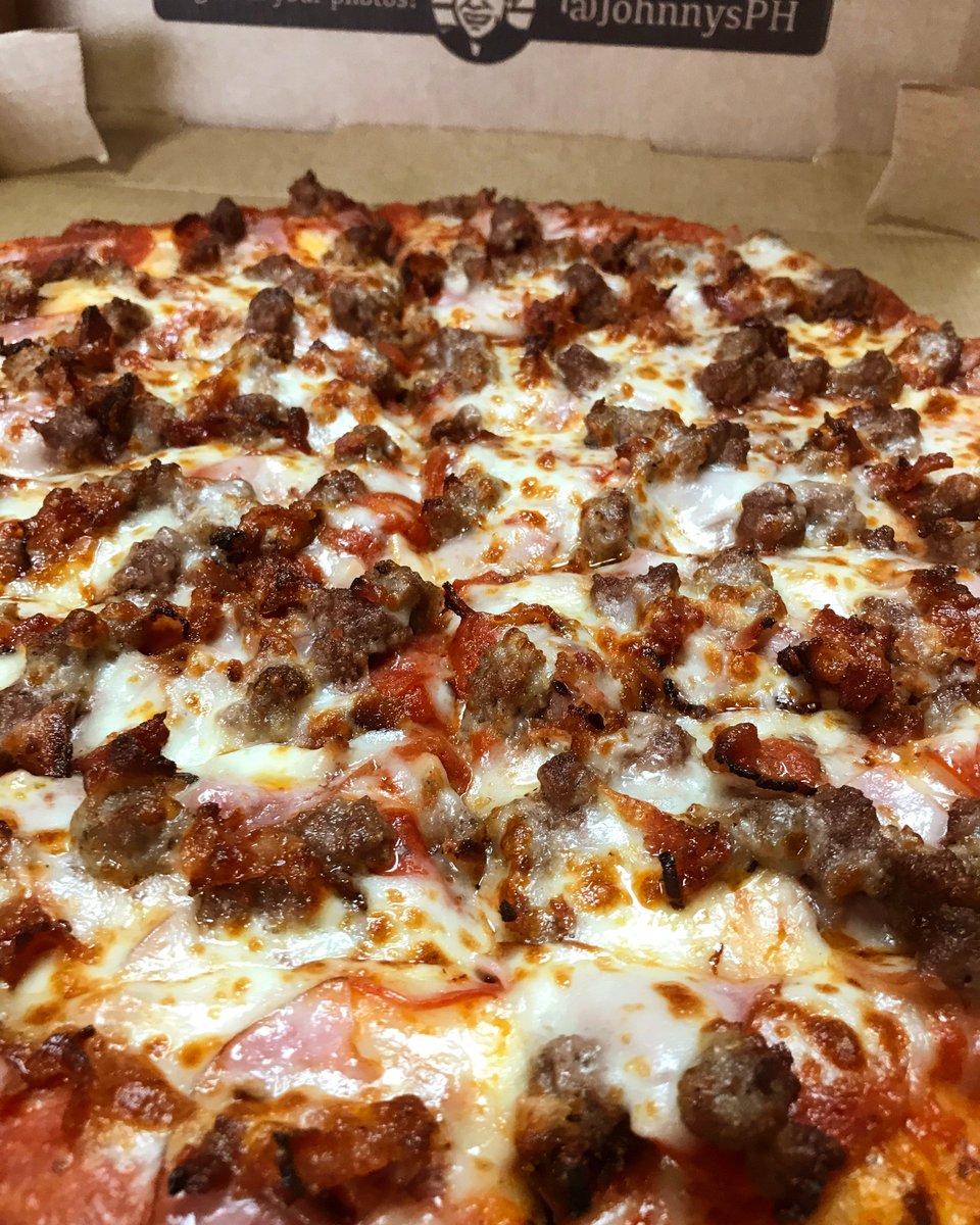 JohnnysPH's tweet photo. What's for dinner everyone? #MightyMeaty #pizzadelivery #supportlocal https://t.co/MTol5uSEXh
