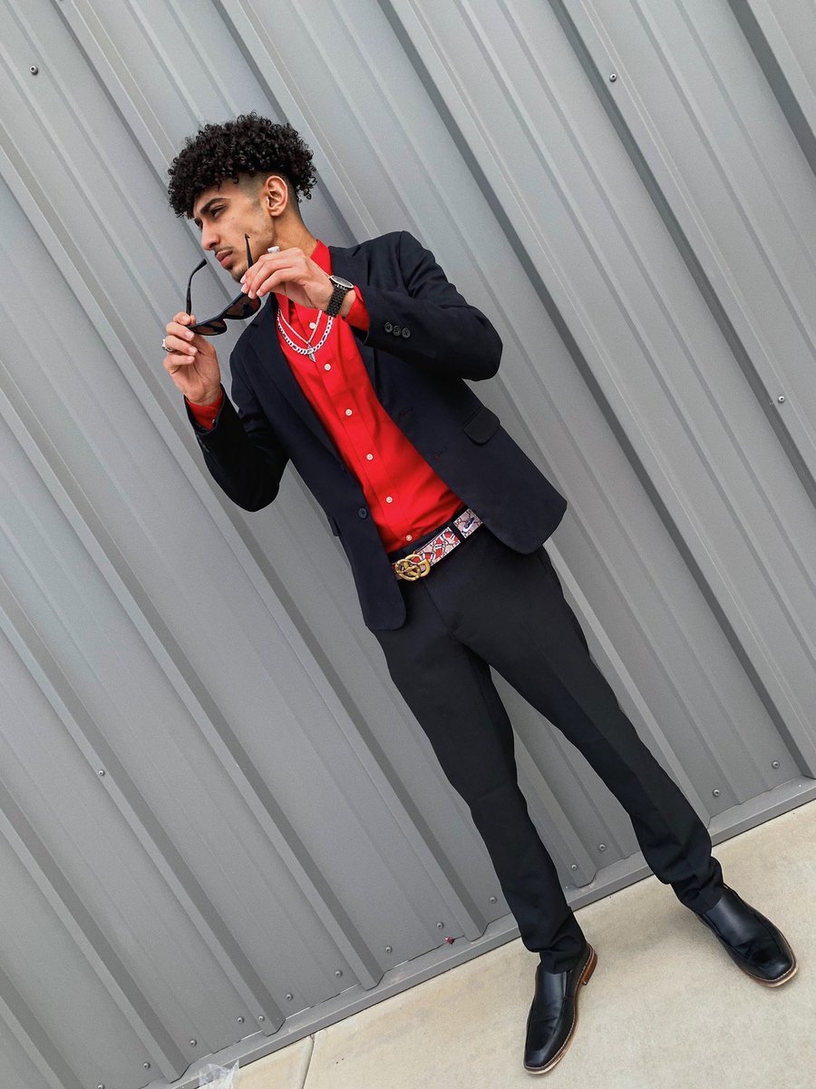 ntiger19's tweet photo. Off guard but on point 🌹 https://t.co/gBDDgDkiy8
