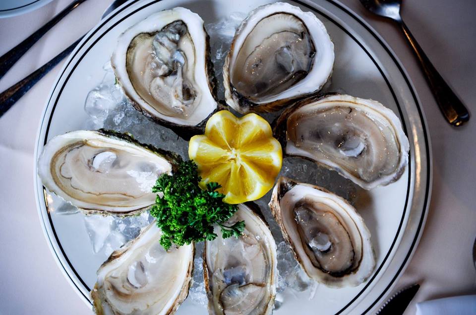 Pleines de nutriments et tellement délicieuses... les #huîtres Gibbys 🦪

Voici un excellent article avec des #conseils sur la façon parfaite d’ouvrir une huître — assez bien au moins pour vous garder satisfait jusqu’à votre prochaine visite #Gibbys 😉 »
 bit.ly/2QC1JwG