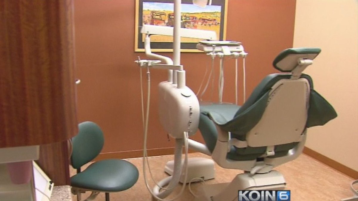 Oregon dentists recommended limiting dental care amid COVID-19 response koin.com/news/health/or…