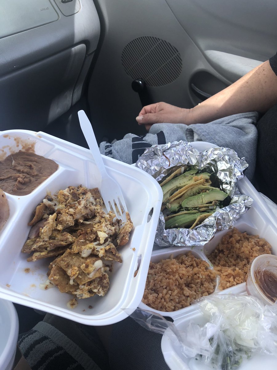 VictorSoliz7's tweet photo. Favorite restaurant in Amarillo #ElManatial to go!! @HMIC65 @svs7530 @unfollowsaidi https://t.co/tv4rcDjqgj