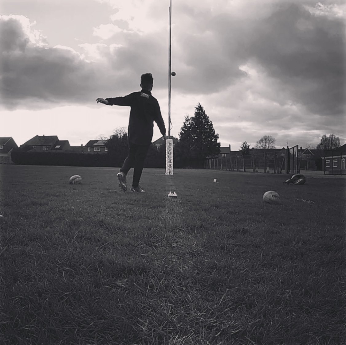 GLRFCjuniors's tweet photo. Honing skills with his one hour a day outside. https://t.co/3KN3PBAw9k