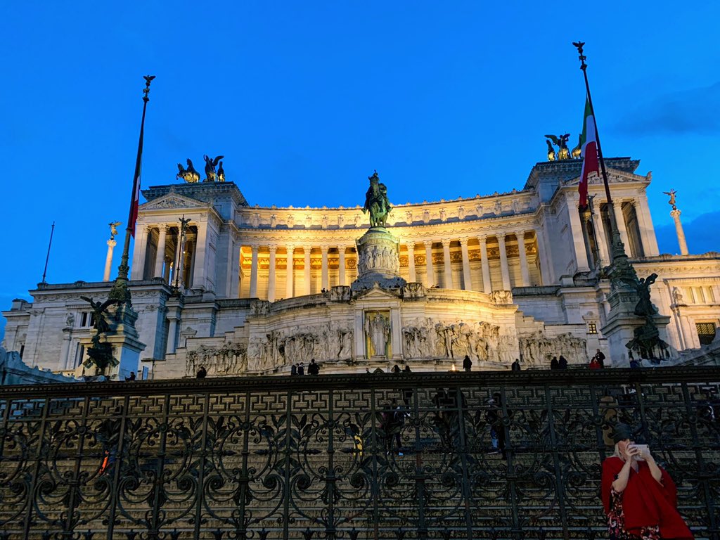 nivedita_bhasin's tweet photo. Can't take my mind off #Italy. One of my fav destinations on the #Dreamliner #B787 of @Airindiain.
#Roma my heart bleeds for you.
#InPrayers 🙏 for a very special friend there 🙏
March 29th ( some years back)
#Lockdown21
#ComeFlyWithMe21Days https://t.co/VuBYPL9k3P