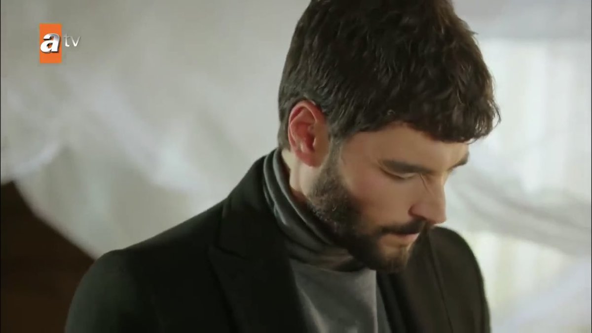 reyyan’s train of thought was too complex for his two brain cells. he needed a minute to absorb it  #Hercai