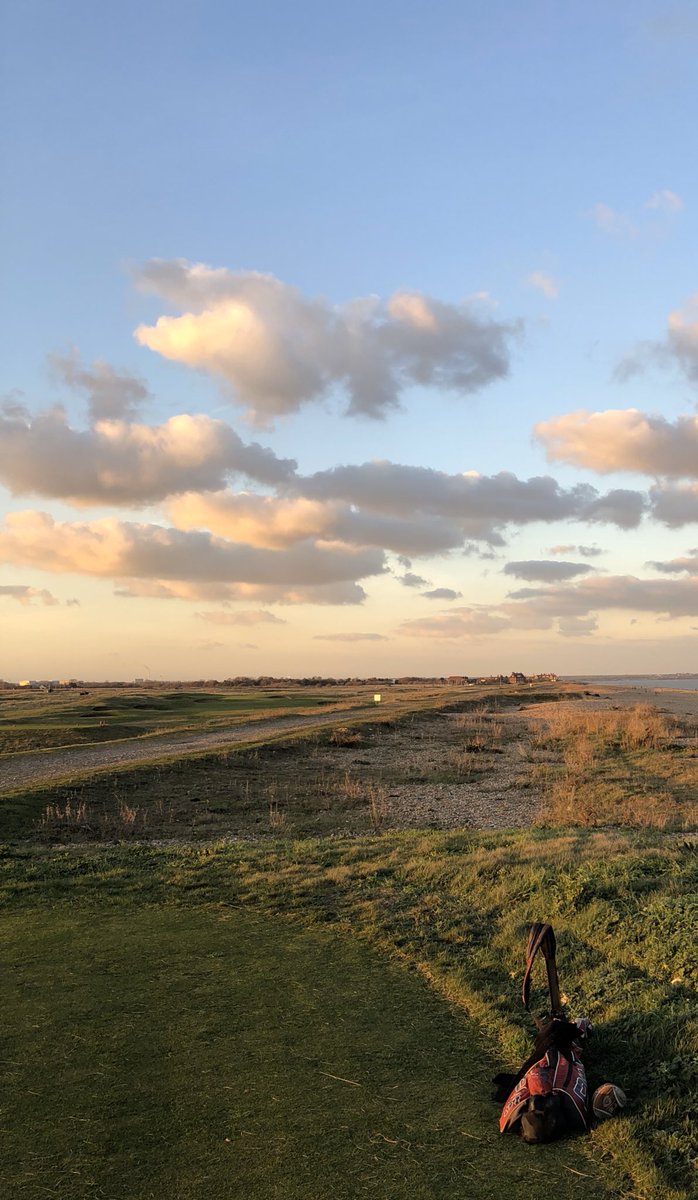 ViscountGolf's tweet photo. If you are a golf person please join the challenge of posting your fav golf photo. Just one picture, no description. Please copy the text in your status, post a picture and look at some great memories/pictures. #golfpicture #happymemories https://t.co/DMxBNbSpgh