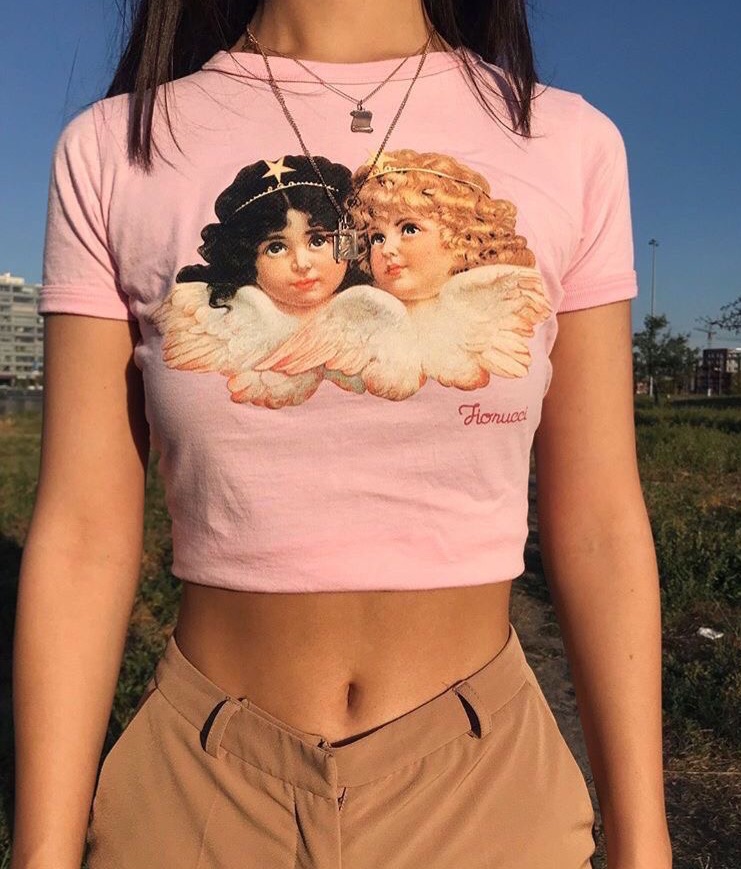 — °♡° graphic top °✧°