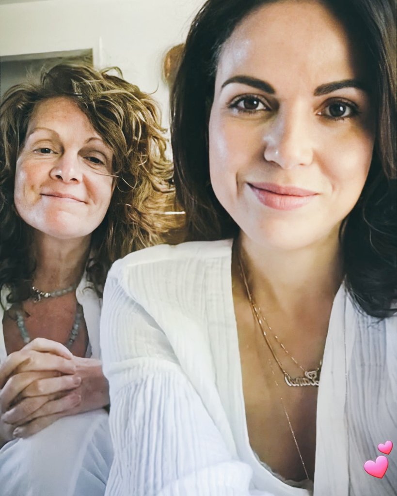 jacquelinew78's tweet photo. Again an amazing #soundhealing session from @curlyred817 and LP. Love how they share this. 💕💕💕 #sendinglove #sharinglight #meditation #klankschalen https://t.co/FMBh01chPB