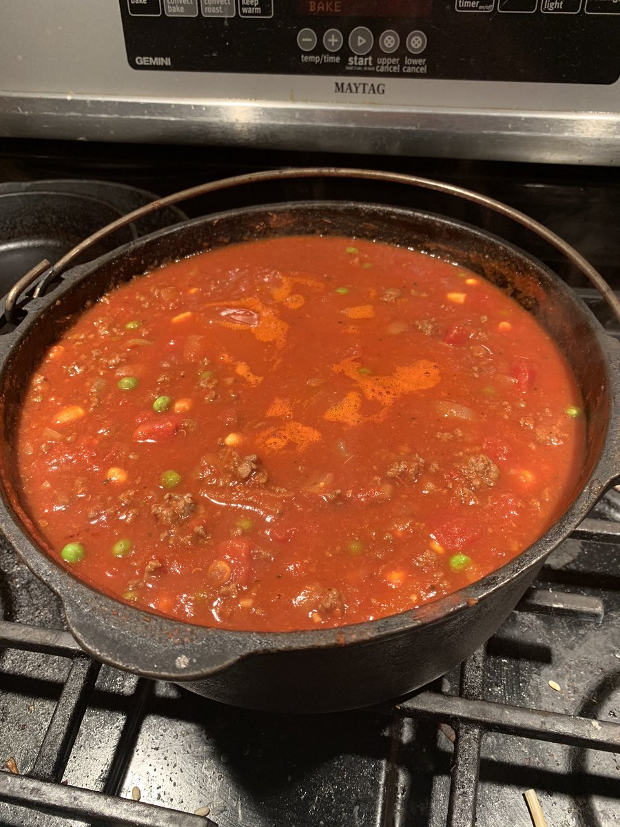Sunday cooking. Pot of Chile and chocolate chip oat cookies with my girl. #familytime #quarantine
