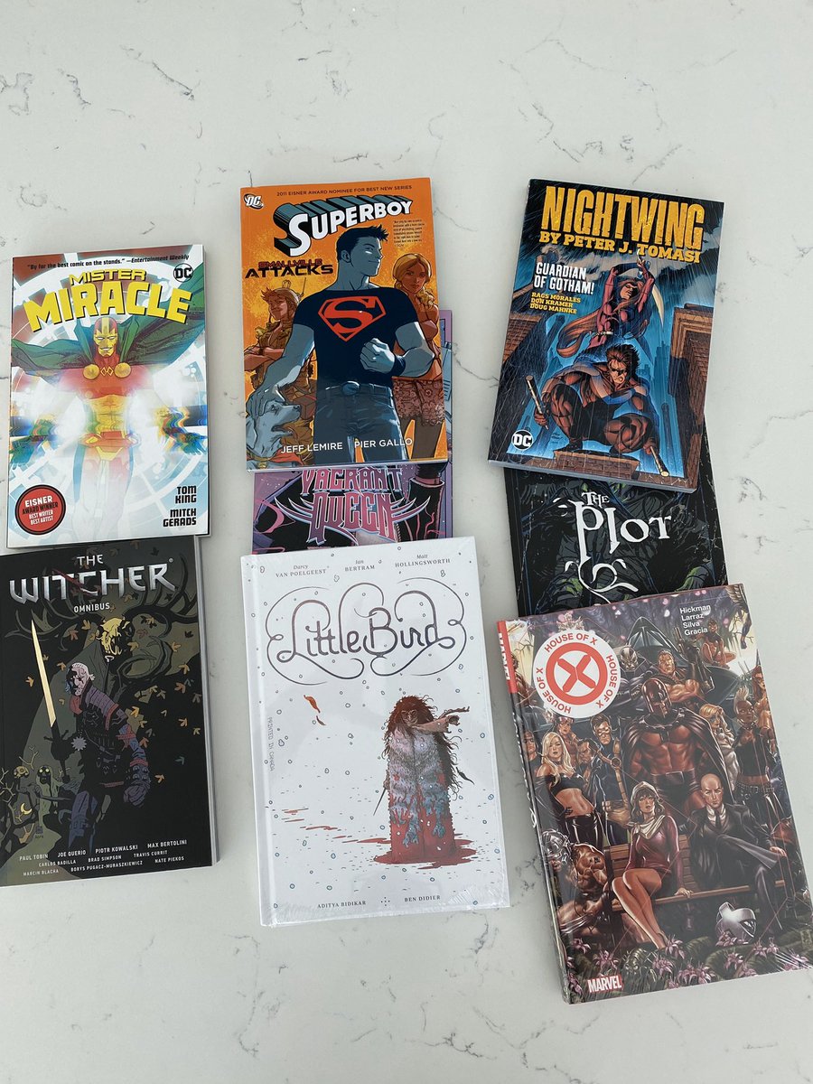 MarkLondonMCS's tweet photo. If life gives you lemons, make some lemonade, but read some comics😆. Many thanks to my favorite comic retailer for mailing these in. If you can, support your retailers, and please, stay safe! https://t.co/eFe3PiFPvj #comicbookstrong #comicbooklove #retailerreleiffund https://t.co/zDdqWTZMaa