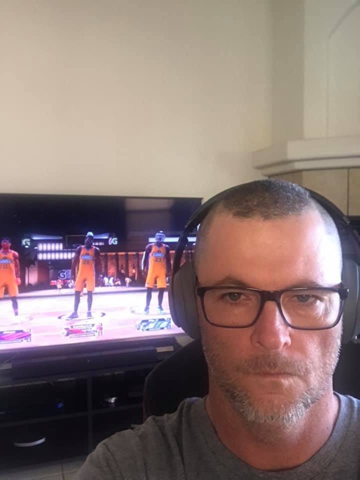 lehmanisms's tweet photo. Threw a Mohawk on to match my 2k players doo 🙈 https://t.co/T1VLAMg1BJ