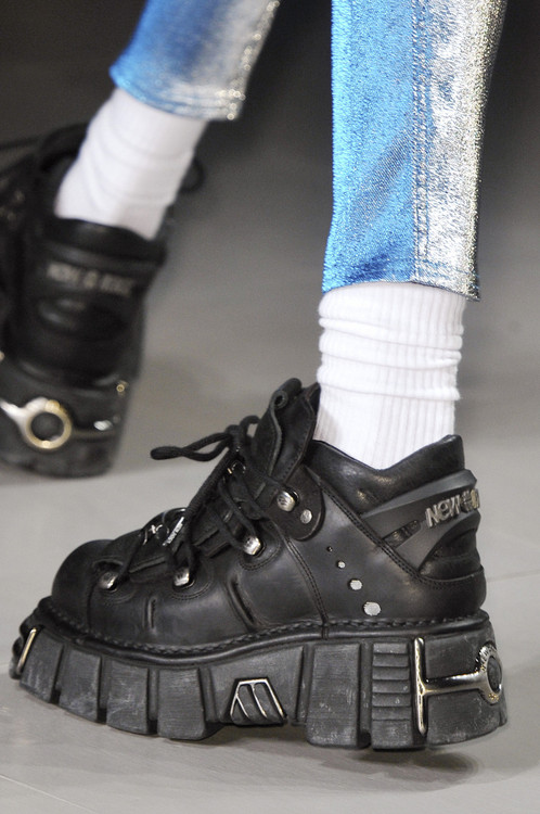 — °♡° sneakers °✧°