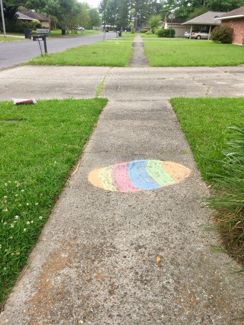 askmaryellenwhy's tweet photo. I had an idea! Grab some chalk, draw an egg, and join in the egg hunt as you walk, stroll, or drive! Take pictures of your discoveries and tag them #sidewalkchalkegghunt and #hunting4easter My first egg is a big one! Happy chalking and hunting! https://t.co/hHil4oUVHX