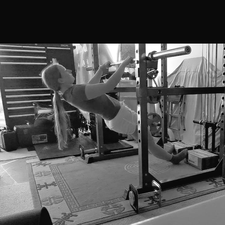 MelissaCallum's tweet photo. You have to start somewhere, big hill to climb but I will do pull ups soon
Definitely found a good use for my #fiocchi cartridge boxes apart from some weights they are useful to stop your feet slipping 😂
#Staypositive #StayAtHomeAndStaySafe #positivity
#day6  #fiocchiammunition https://t.co/xEUrmFxzPY