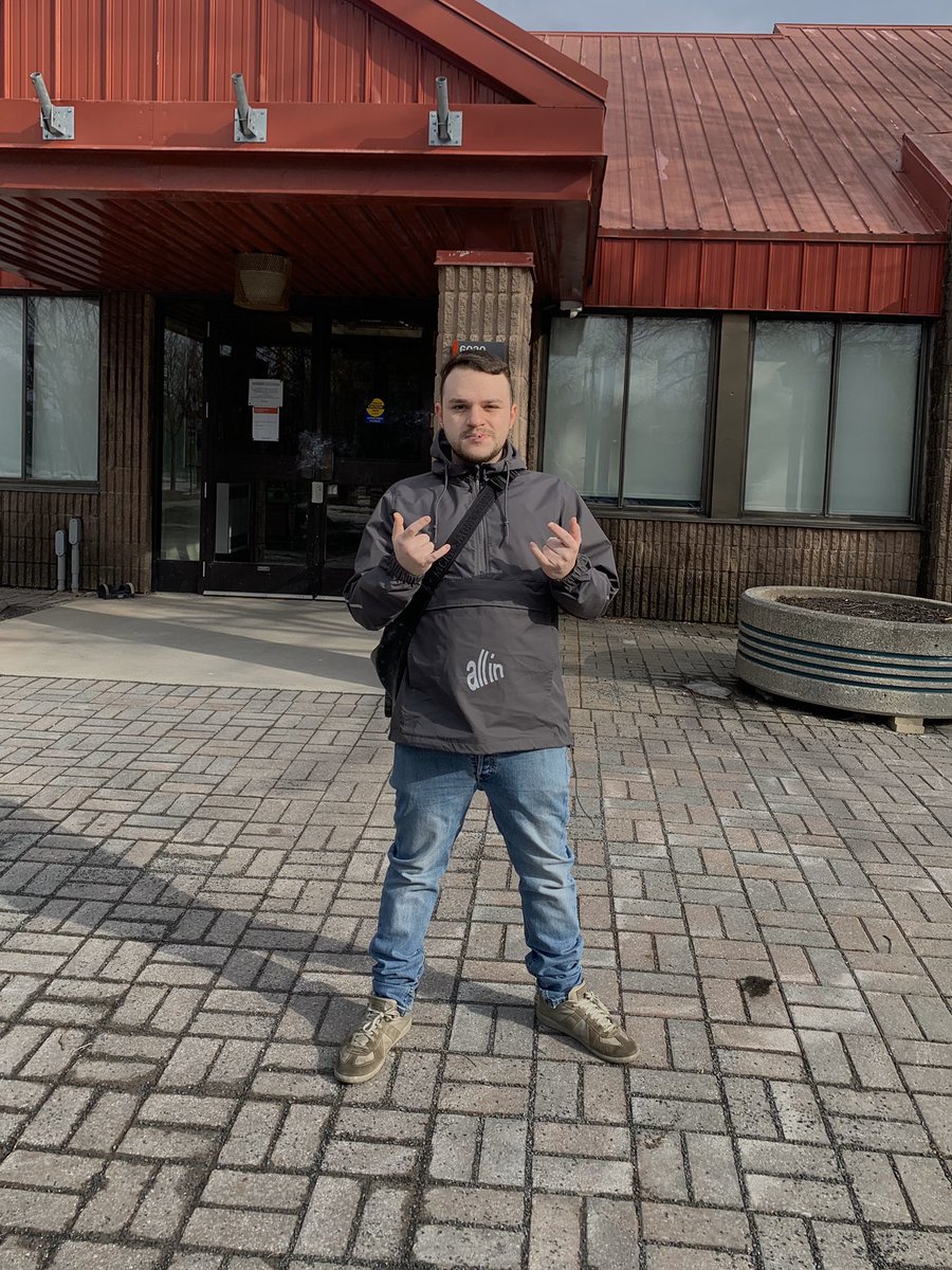 rowjayCOB's tweet photo. BON !!! On va commencer cet EP Communautaire. C’est le temps de choisir le nom !!!! Est-ce que j’appelle le projet “Free CDF 2” EP ou j’appelle le projet “Pre Carnaval” EP ?!? C’est à vous de jouer !!! Je vais faire un poll juste en bas de ce tweet ⬇️🤑 https://t.co/hmH6XoqS0Z