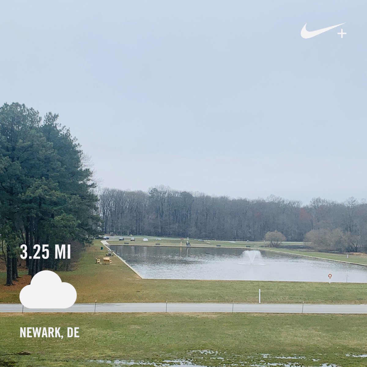 RoselynnRosy's tweet photo. Today’s #RunChat5K of the day. Love cool crisp runs. A little spittin’ rain added in would’ve made it perfect 🏃🏽♀️ https://t.co/UEQ5BXzvNZ