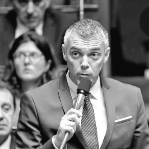 sarahelhairy's tweet image. Toutes mes pensées à la famille, aux amis, aux collaborateurs, aux collègues @LaREM_AN de Jean Francois #Cesarini .
Ses convictions manqueront à l'@AssembleeNat 🏛🕯