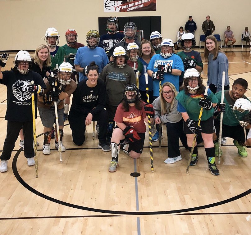 MackenzieArgens's tweet photo. Alrighty @delanian! Once nominated you have 24 hours to respond or donate $20 to local charity. Nominate 4 coaches. You have to post a picture of you coaching. @CoachTyArras @GussieOSulliva1 @Casandra13 @coachkmorrison https://t.co/fSmHFNtIYM