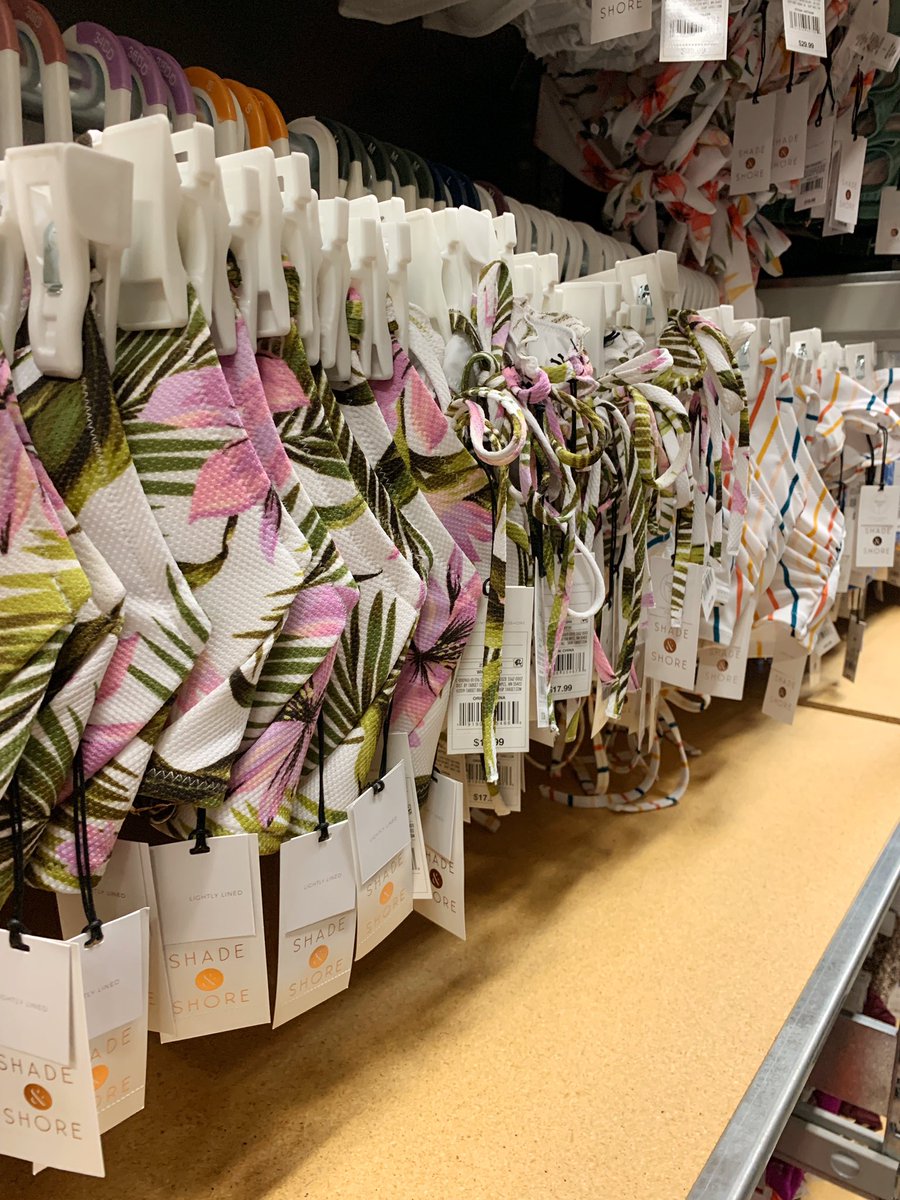 When your backroom looks just as fabulous as the floor.✨ #backroomorganization #replenishmentefficiency @Menswear_Mike