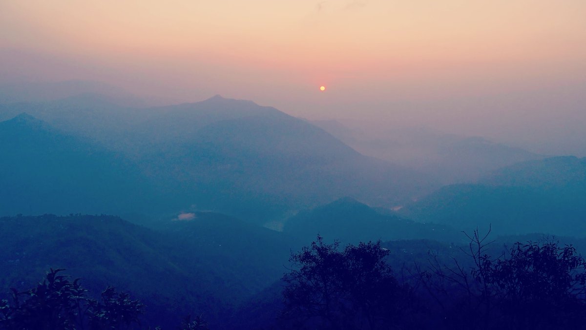 TourPlannerBlog's tweet image. Ahaldara, West Bengal
#sky #travel #ig #landscape #love #photooftheday #beach #sun #sunrise #naturephotography #instagood #clouds #beautiful #sunsetphotography #sea #picoftheday #photo #travelphotography #sunsets #landscapephotography #summer #instagram #sunsetlover #darjeeling