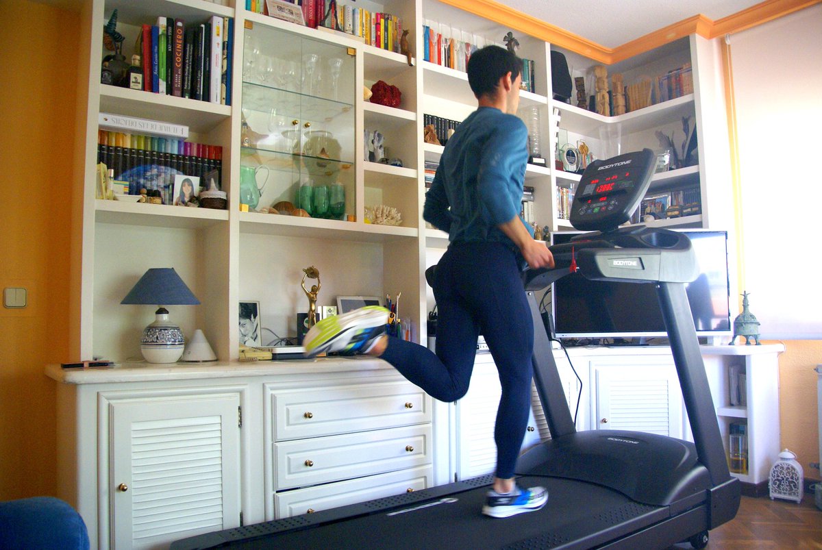 💥 Hoy estreno pista de atletismo en el salón de mi casa. Gracias a <a href="/GOfit_es/">GO fit</a> por hacerlo posible! 

El entrenamiento para los Juegos Olímpicos de 2021 empieza ya!! 

#EnCasa #Madrid #YoMeQuedoEnCasa