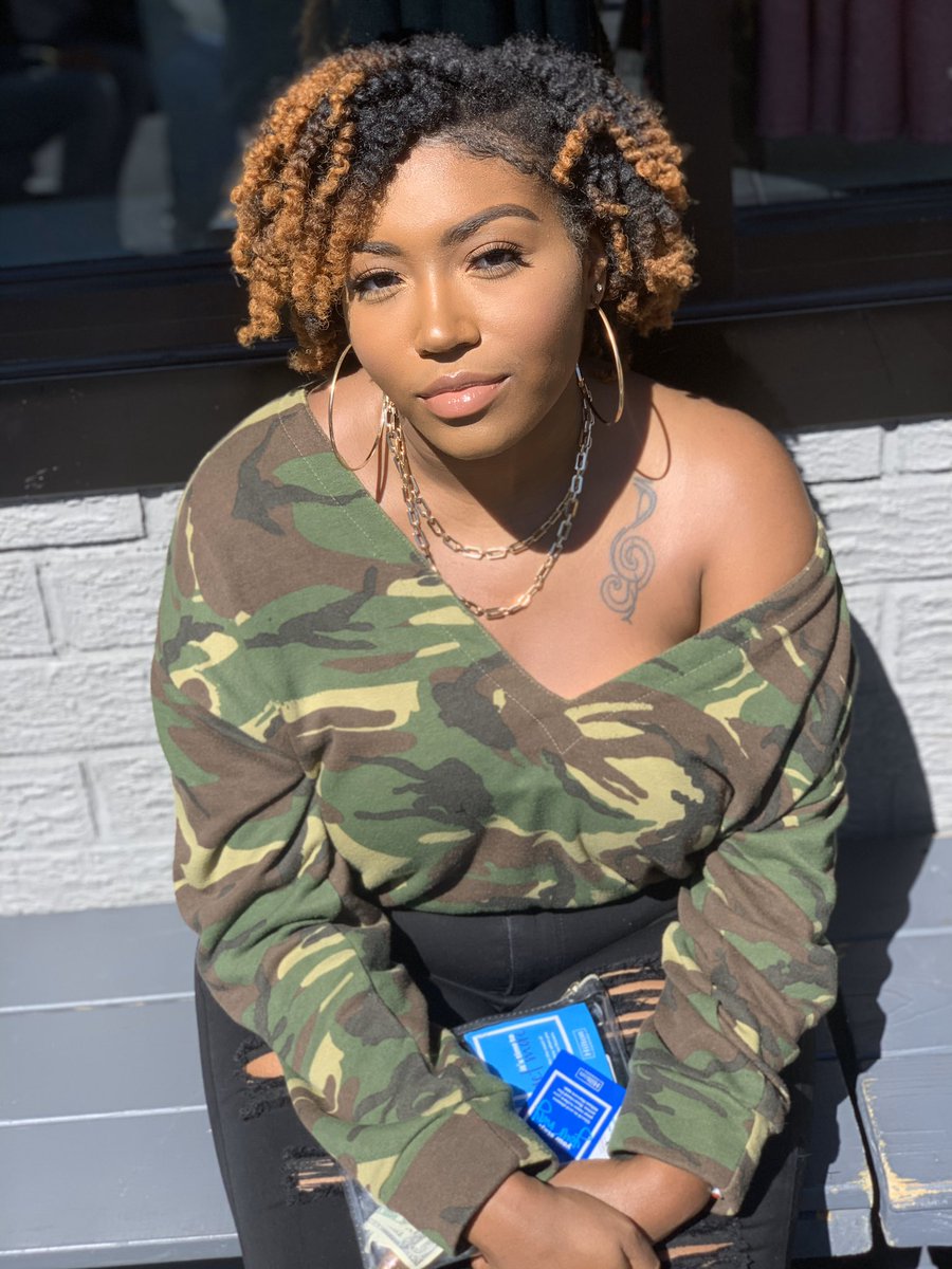colormeamber___'s tweet photo. ColorMeAmber #ColorMeAmber #comingsoon #makeupartist #makeupforblackwomen #makeupforwomenofcolor #naturalhair #naturalhairenthusiast #ilovemakeup #followme #alabamamua #georgiamua #floridamua #mississippimua https://t.co/MgfV3g8zsq