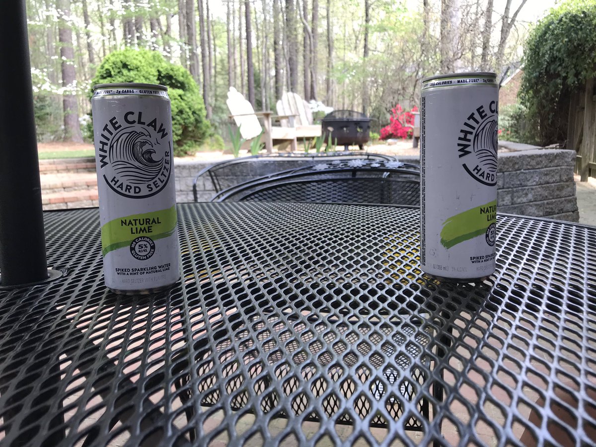 zimmdizzle1007's tweet photo. Sunday afternoon social distancing.....this aint all bad, eh? https://t.co/GNPzJNP3RD
