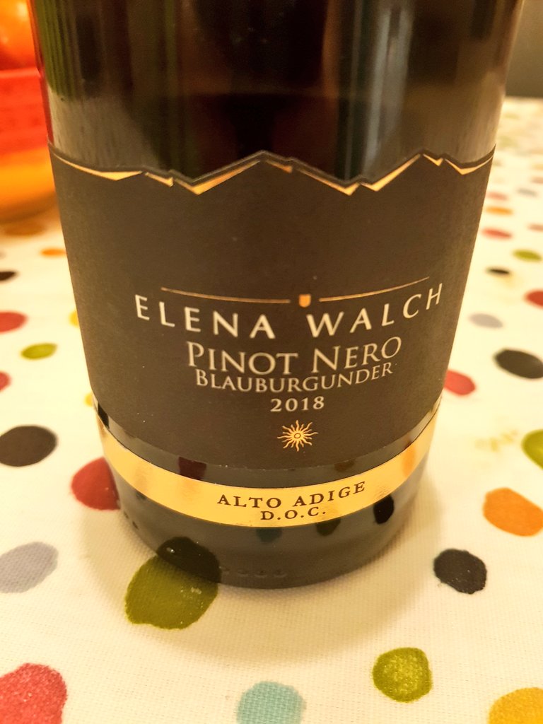One of my favourite #wineproducers -Elegant and sophisticated- @ElenaWalch #pinotnoir - Thank you @champodelux and @DomenicoDoronzo #chapeau @DivaVinophile @jimofayr @pietrosd @ricasoli99 @cara_vino @rs_bc_bl @wineconcubine @Malandrino76 @Knowwineblog @CollectorOfWine @winellama