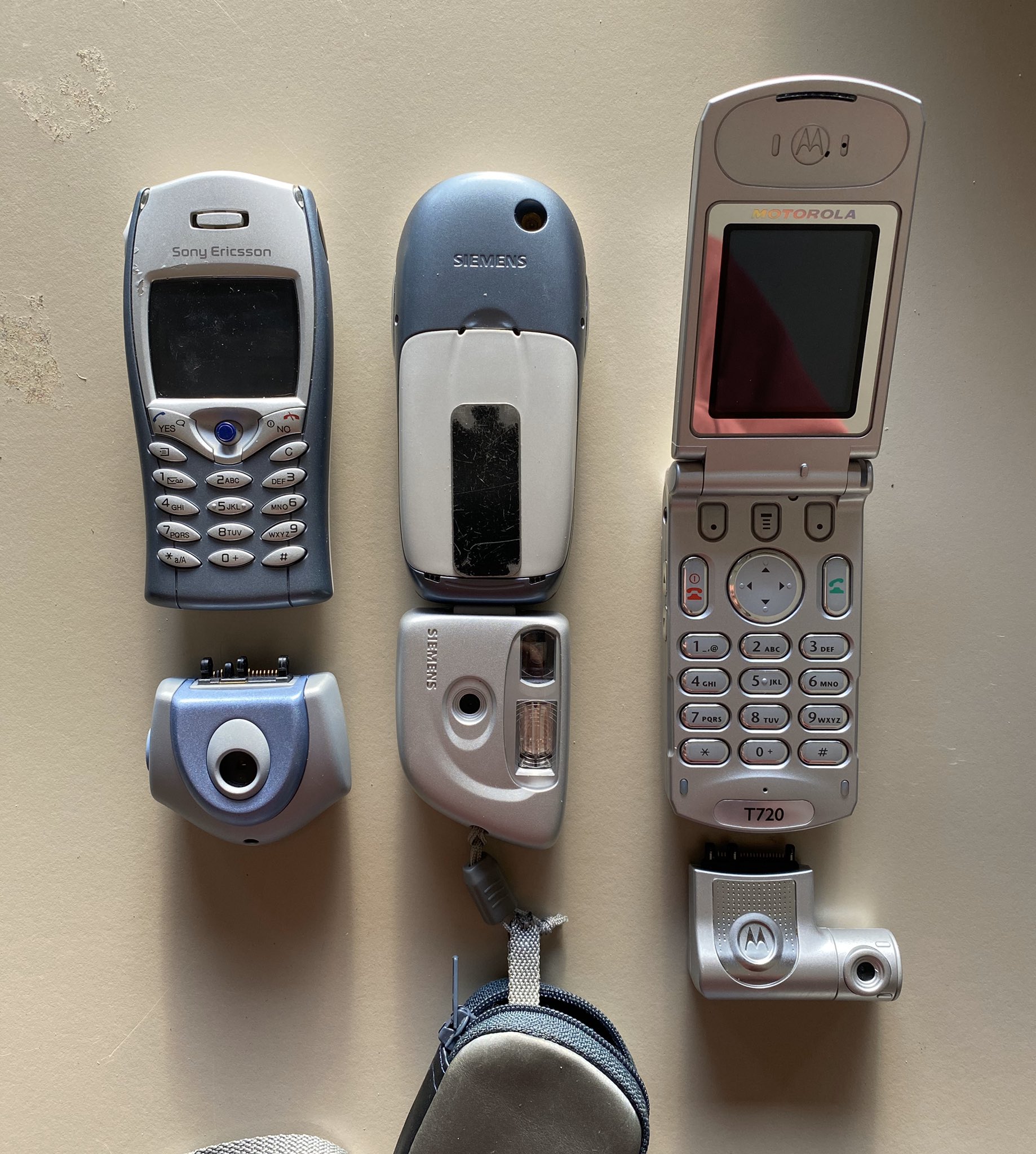native lekkage ontwerp Ben Wood on Twitter: "@EEkevwil @SonyMobileNews @Moto Ericsson T68 was such  a breakthrough product. I remember seeing it at CeBIT in 2001 (Steve Walker  showed it to me). The colour screen was