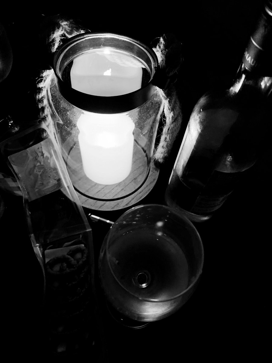 Goamaus's tweet photo. G
U
T
E🌙

N
A
C
H
T💤

Licht 💡 aus .... bis morgen 😊 https://t.co/RMv7ZaCA8o