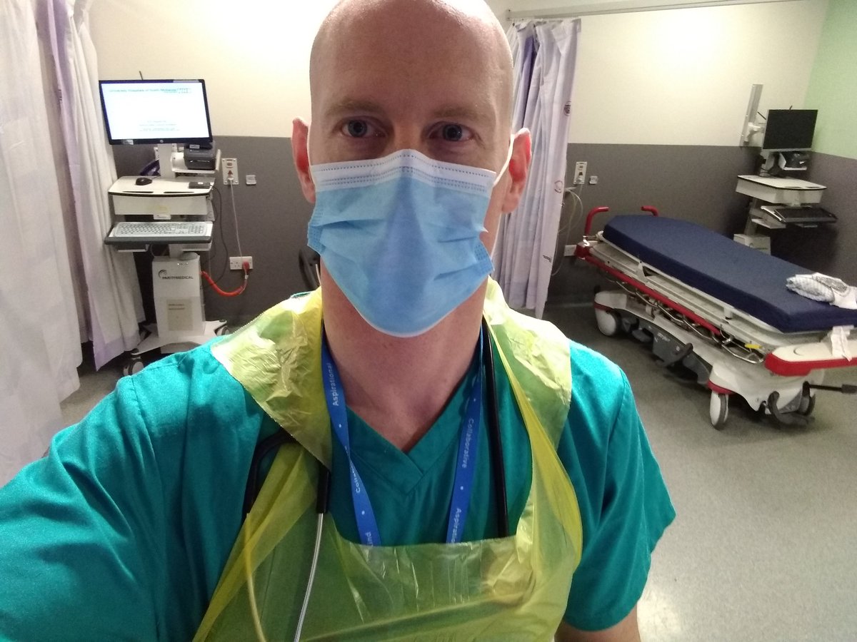 KieranMullanUK's tweet photo. Back as a Dr volunteering on NHS frontline today, NHS staff as always working hard and preparing, they just need you to #StayHomeSaveLives https://t.co/QCKAddF2jx
