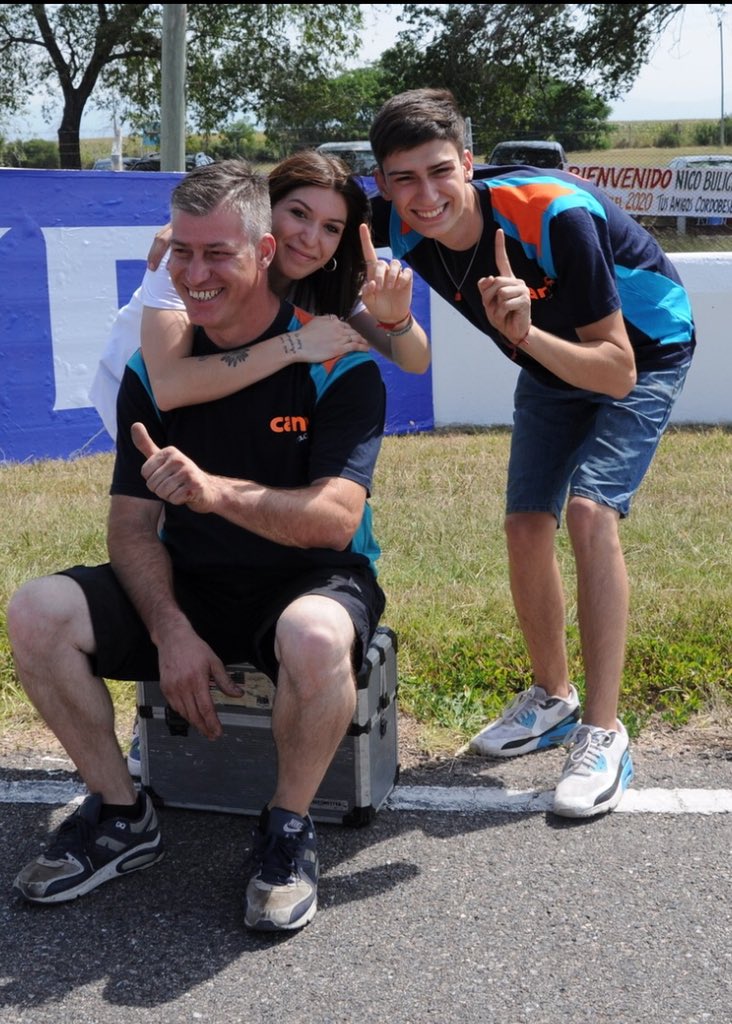 Siempre apoyando al canoracing los amo hijos ☝️☝️☝️