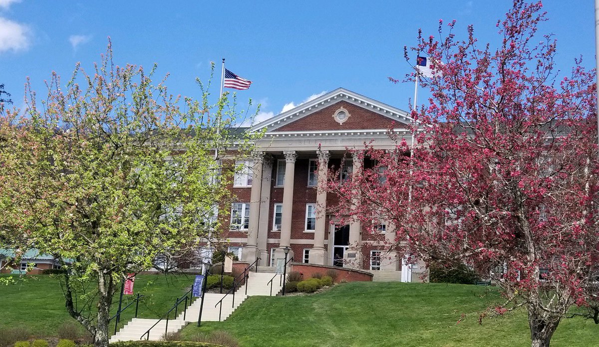 blfduniversity's tweet photo. Spring is officially here in Bluefield! 🌸 #SpringatBC #BluefieldCollege #KnowandBeKnown #RamsFamily https://t.co/J8kXzJjq8f