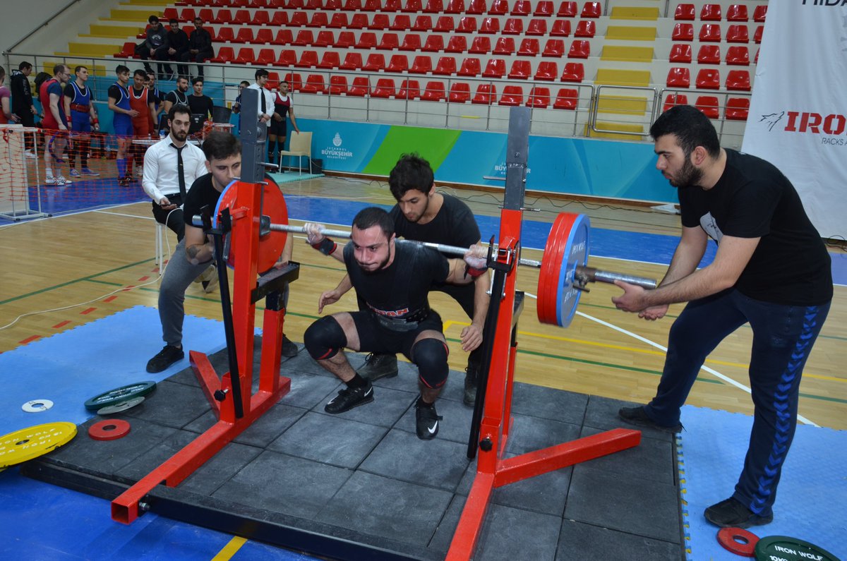 TPSSF1's tweet photo. Muhammed Ali Berber -66kg Sikleti Squat Türkiye Rekoru 200kg  TR-Powerlifting Şamp-2020 https://t.co/ybfW9VTZfw