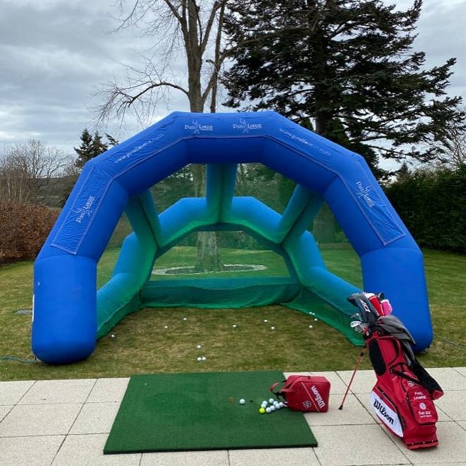 5starsportsA's tweet photo. Paul Lawrie adjusting to working from home instead of @PaulLawrieGC ⛳
#StayHome #PracticeFromHome https://t.co/NpMcEtvM9g