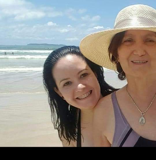 lart981's tweet photo. LA "RECLAMONA" ESTUVO DE VACACIONES SEGÚN REDES SOCIALES

Se trata de la mujer que maltrata al militar y reclama de las condiciones en las que están pasando la cuarentena. https://t.co/V3xIfhTdwP