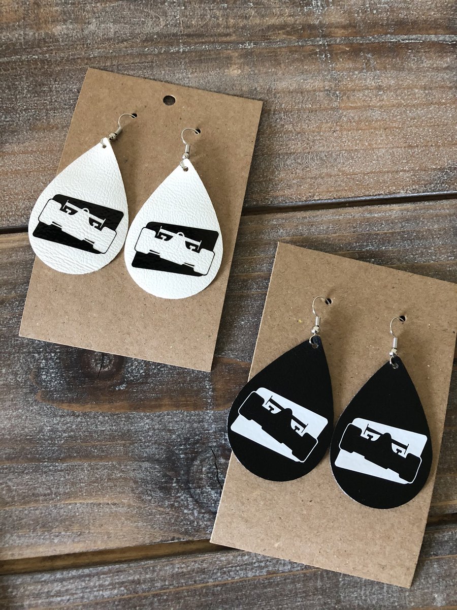 Sugarbabesboutq's tweet photo. We will get to race again sometime so better get ready! π Check these out! Everything is available at β‘οΈ https://t.co/G03llUDPDz
#sugarbabesboutique #shopSBB #racelife #racebabe #speedqueen #indyboutiques #indycar #Indianadirttracks https://t.co/dlHeu8m1un