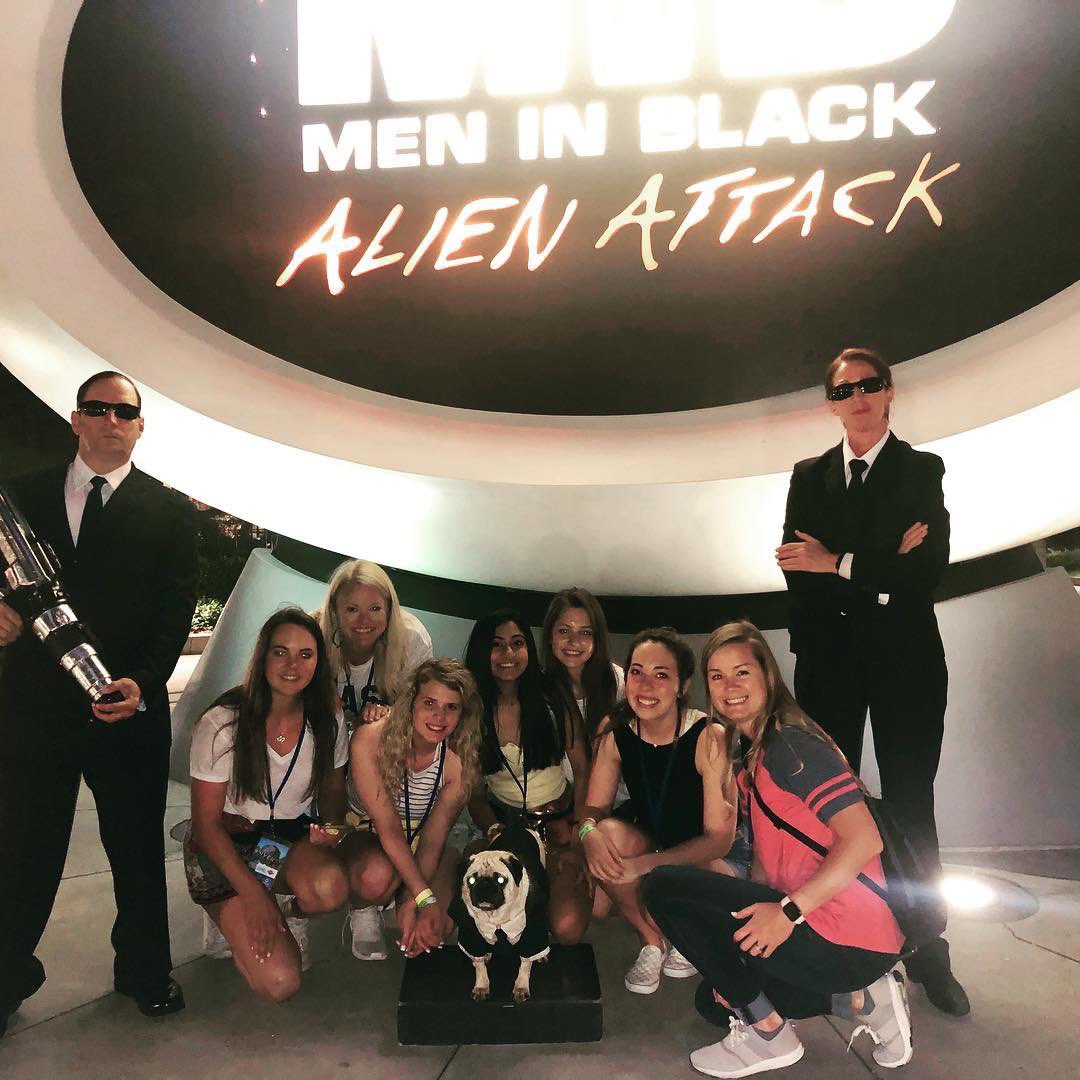 MrsPro22's tweet photo. Gah, can Tommy Lee Jones and Will Smith just come back for another MIB and zap this virus so these seniors girls can get back to their year! 💙💙💙 #seniorsunday https://t.co/wP882xlL8g