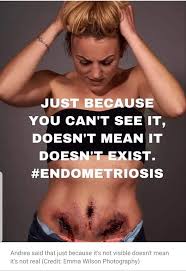 Hier, c'était la journée mondiale contre l'#endométriose. C'est l'histoire d'un mépris de la douleur de milliers de femmes. Dites le à vos filles, sœurs, amies, les regles ne viennent pas avec la douleur.  marieclaire.fr/endometriose-f…