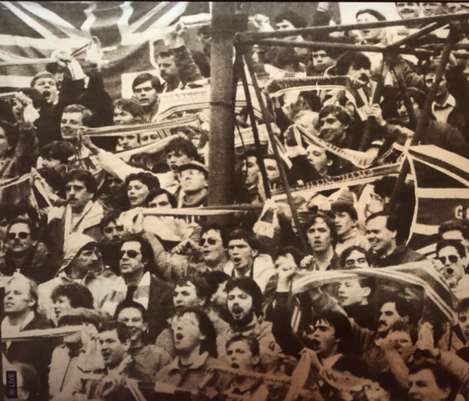 GodfreyPvt's tweet photo. If you are a football person please join the challenge of posting a football photo. Just one picture, no description. Please copy the text in your status, post a picture and look at some great memories/ pictures. https://t.co/mYtfc4K4rr