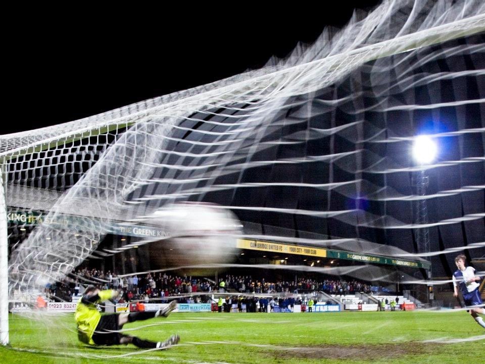 kellster07's tweet image. If you are a football person please join the challenge of posting a football photo. Just one picture, no description. Please copy the text in your status, post a picture and look at some great memories/pictures