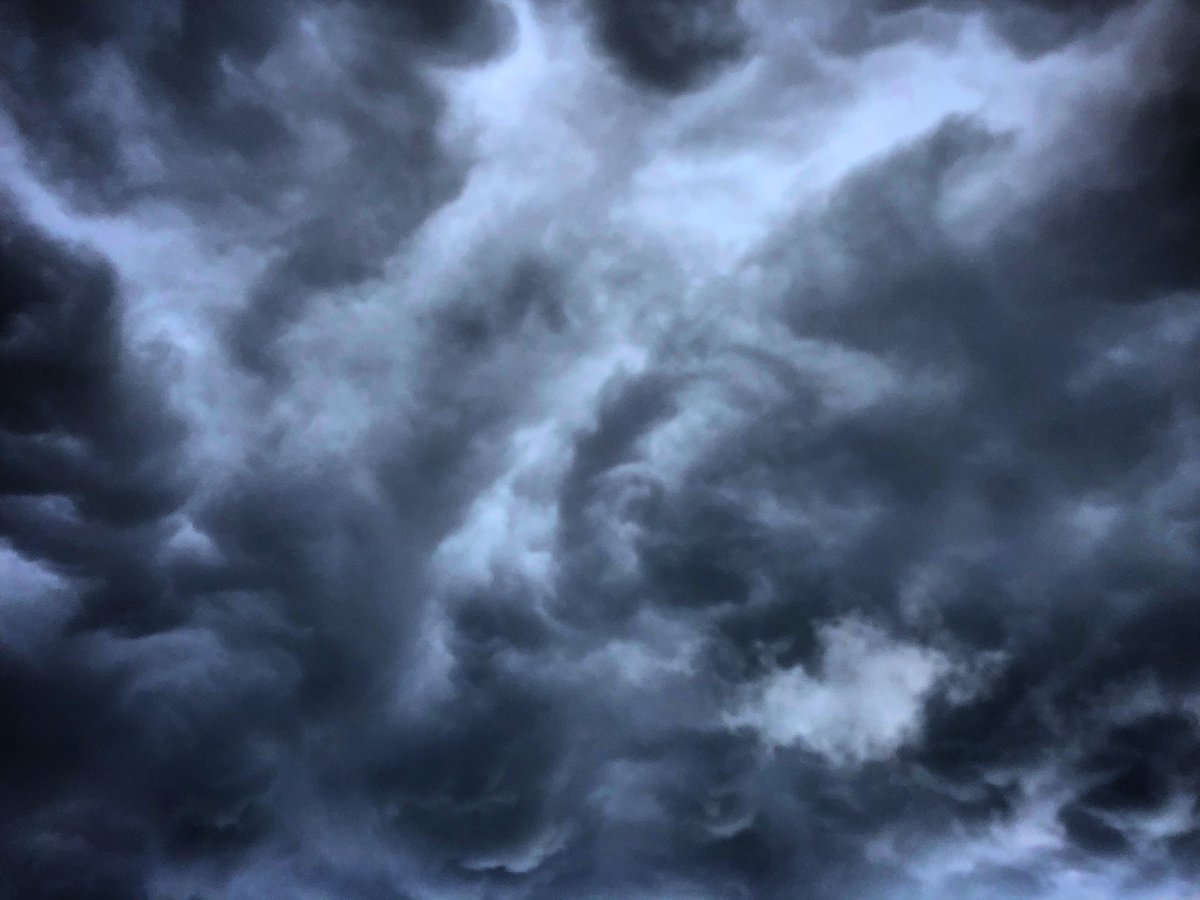 ChrisReeceWX's tweet photo. The violent sky, it held its breath. In your light I found rest. 3.28.2020 #FirstTornado https://t.co/VnC3a8QJgu
