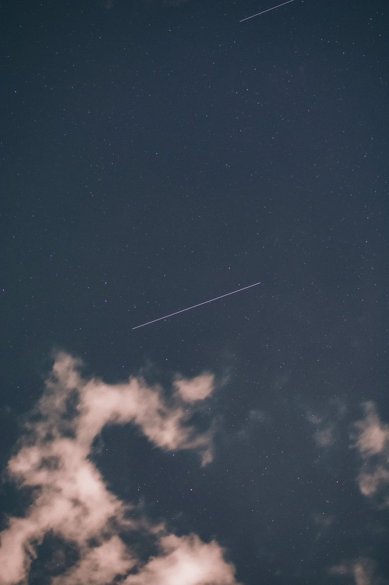 vit_ou's tweet photo. Galaxy 🌌 stars ✨ https://t.co/KhYBh3mXS9