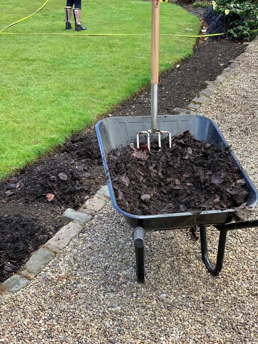 _LONDONSTONEsw's tweet photo. After a lot of work we finally have potatoes and onions planted.  Carrots and parsnips going in next. Been mulching the beds today with a mix of horse manure and my very own compost. Not digging it in, just laying on top to let nature break it down and feed the soil. #AnHourADay https://t.co/t63WOiEruF