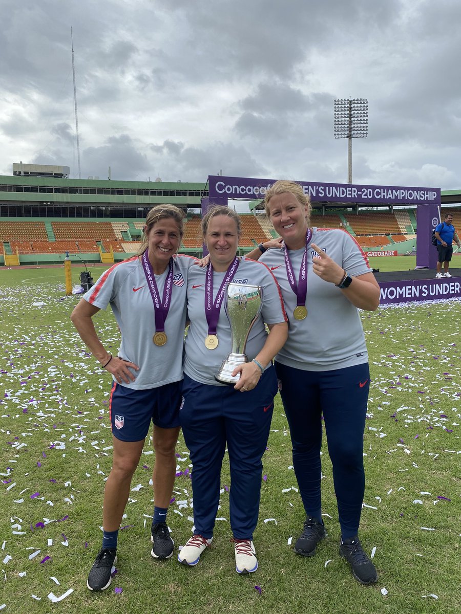 LH1505's tweet photo. Thanks for multiple nominations @JHarvCoach @prileyfury4life @CoachGallimore. I nominate @DeniseReddy @gbrew13 @TraceyKevins @HeatherDyche https://t.co/JZiWjwwToV