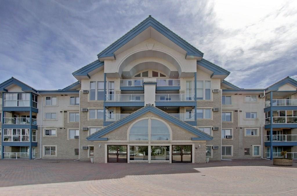 HCinCalgary's tweet image. 𝐄𝐗𝐂𝐋𝐔𝐒𝐈𝐕𝐄 𝐋𝐈𝐒𝐓𝐈𝐍𝐆 in #SignalHill⁣⁣ ✧ 218 7239 Sierra Morena BV SW⁣⁣ ✧ $299,900⁣⁣ ✧ 2 bedroom 2 bath west balcony &amp;amp; #mountainviews.  @errolyycgroup @MarkLockhartYYC @melissayycgroup
 #newlisting #calgaryrealestate #yycre