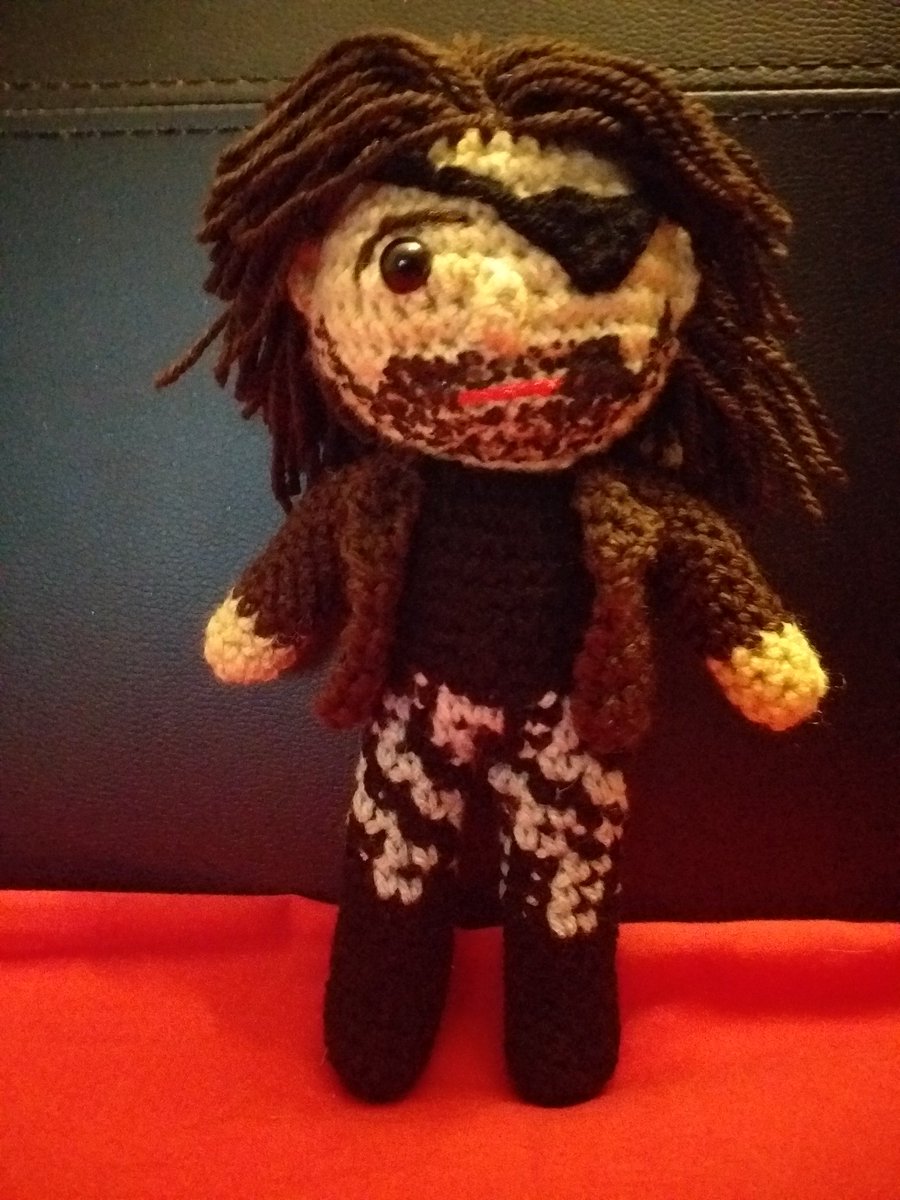CreepyCrochet's tweet photo. Quarantine.......nowt to it.  The fact I don't need to go outside 👌
Ankle and knee are knackered 🤨
On the plus side I got these little chaps made 😍😍 #johnjarrett #snakepliskin #jasonvoorhees https://t.co/7HIQHHEnru